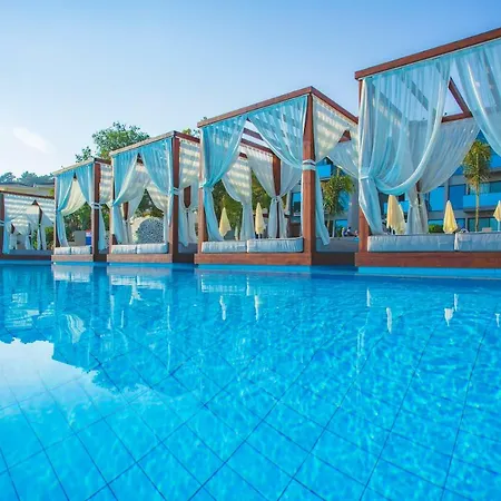 מלון Orka Cove Penthouse & Adults Only