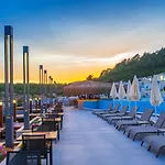 Orka Cove Penthouse & Adults Only Отель