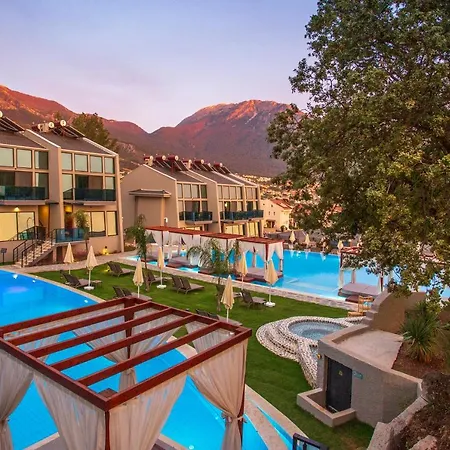 Orka Cove Penthouse & Adults Only ホテル フェティエ