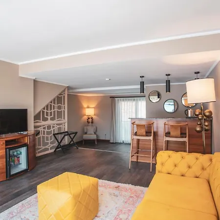 Orka Cove Penthouse & Adults Only Hotell 4*