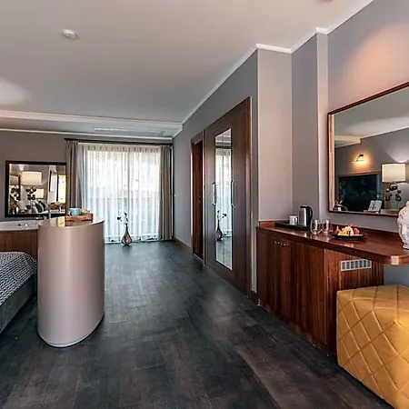 Orka Cove Penthouse & Adults Only