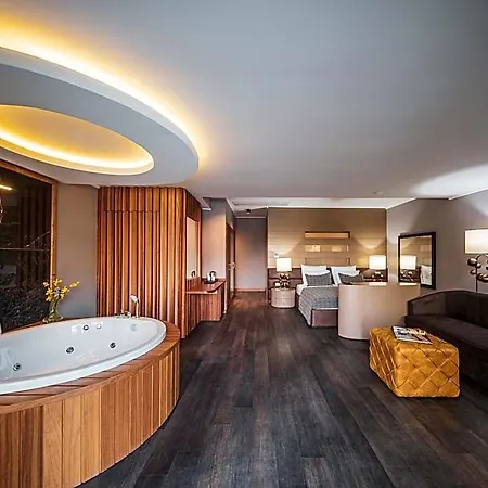 Orka Cove Penthouse & Adults Only