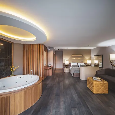 Orka Cove Penthouse & Adults Only 4*