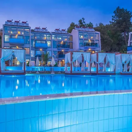 Hotell Orka Cove Penthouse & Adults Only 4*