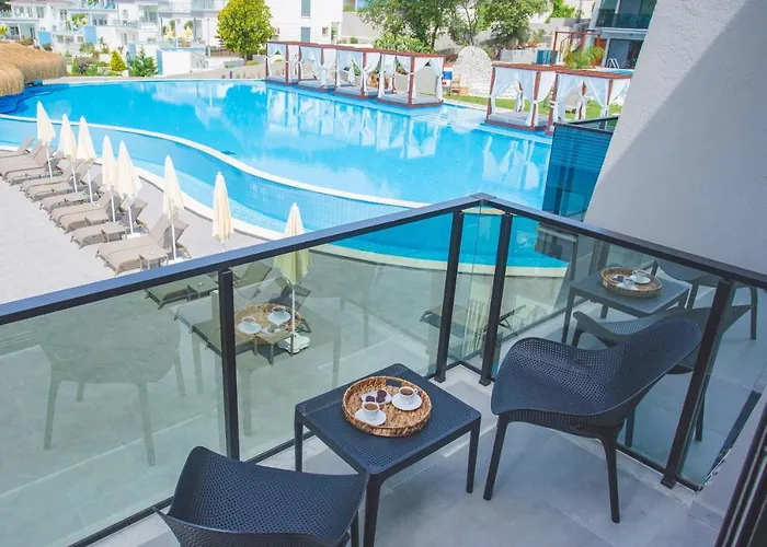 Orka Cove Penthouse & Adults Only 4* フェティエ