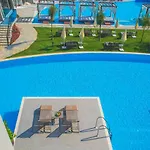فندق Orka Cove Penthouse & Adults Only 4*